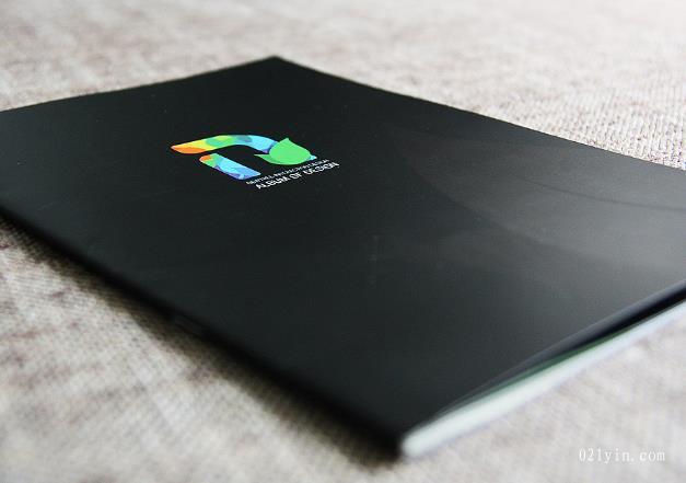 上海印刷廠分享公司畫(huà)冊(cè)設(shè)計(jì)必須具有三個(gè)特征